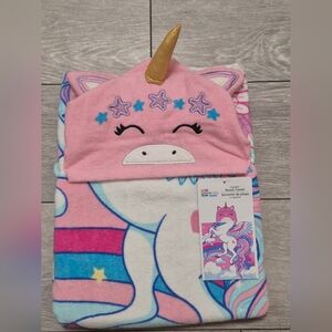 Mainstay Kids Unicorn Hooded Beach Towel with Pink and Blue Design. 100% Cotton